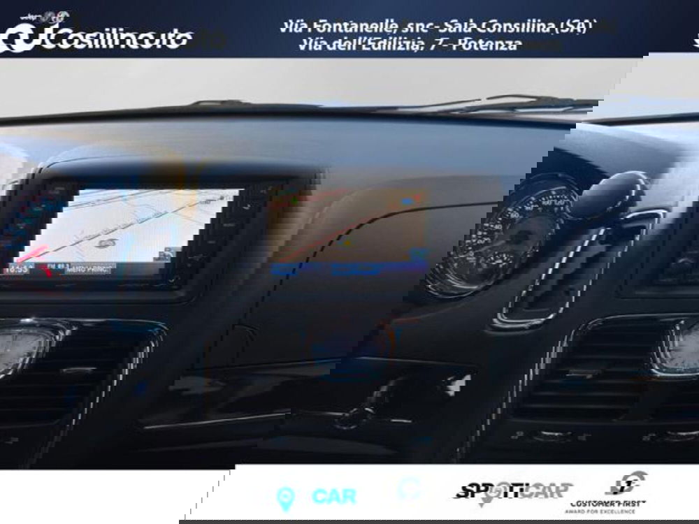 Lancia Voyager usata a Salerno (13)