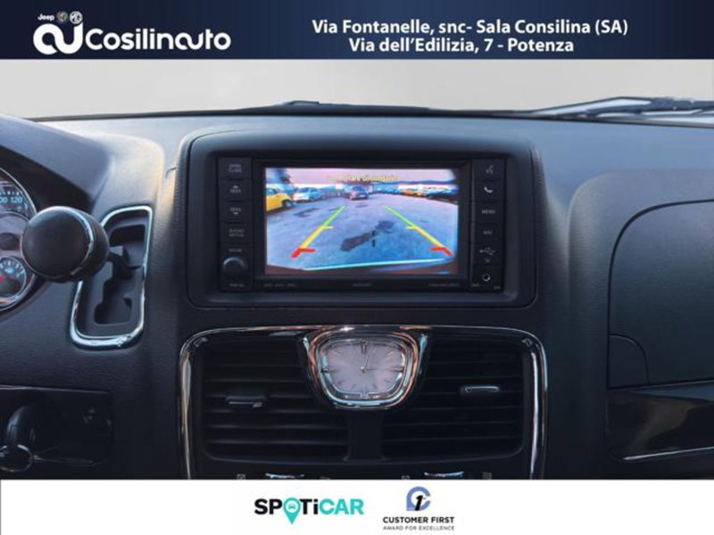 Lancia Voyager usata a Salerno (15)