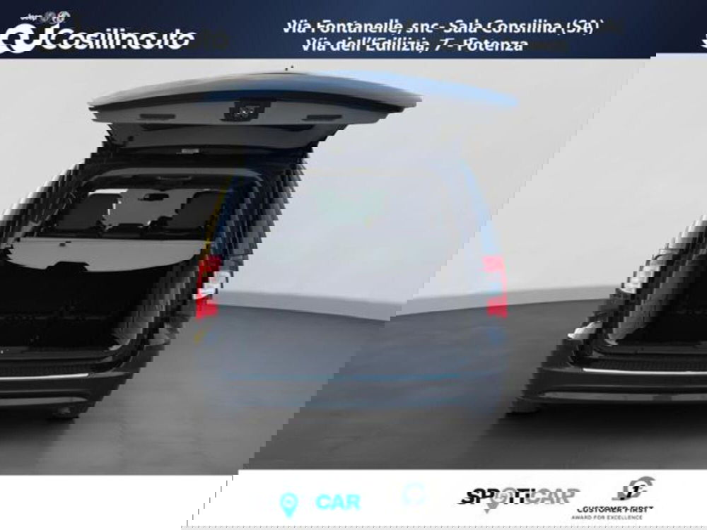 Lancia Voyager usata a Salerno (17)