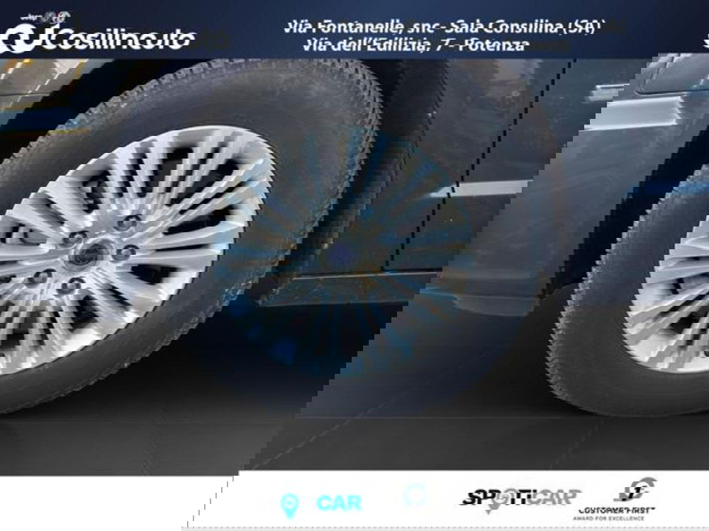 Lancia Voyager usata a Salerno (19)