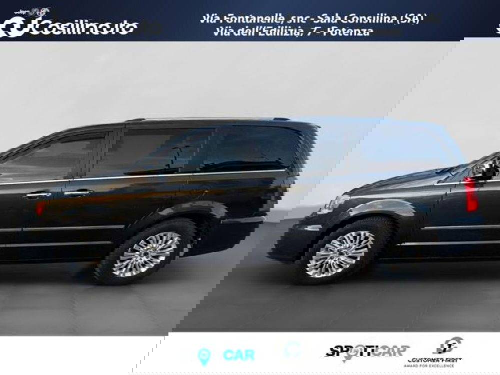 Lancia Voyager usata a Salerno (2)