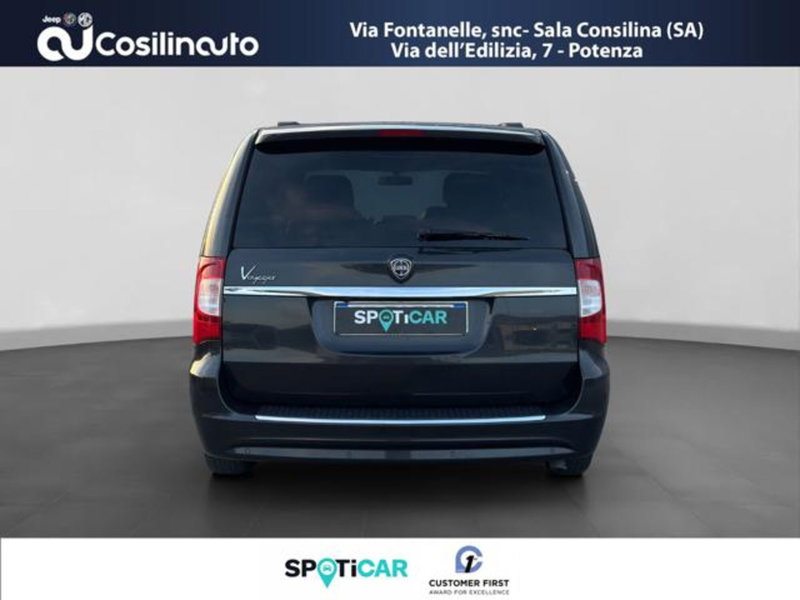 Lancia Voyager usata a Salerno (4)