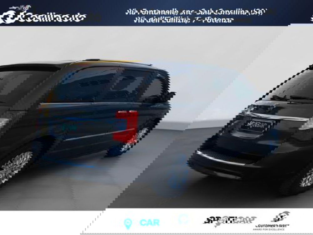 Lancia Voyager usata a Salerno (5)