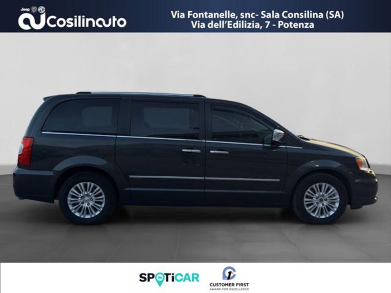 Lancia Voyager usata a Salerno (6)