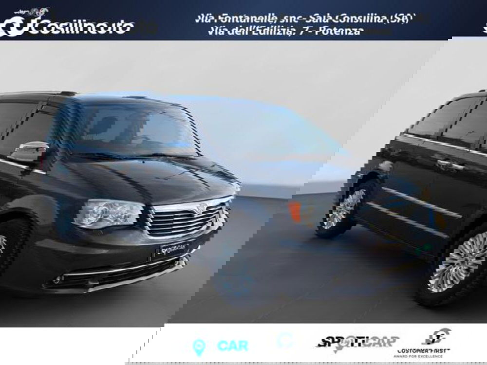 Lancia Voyager usata a Salerno (7)