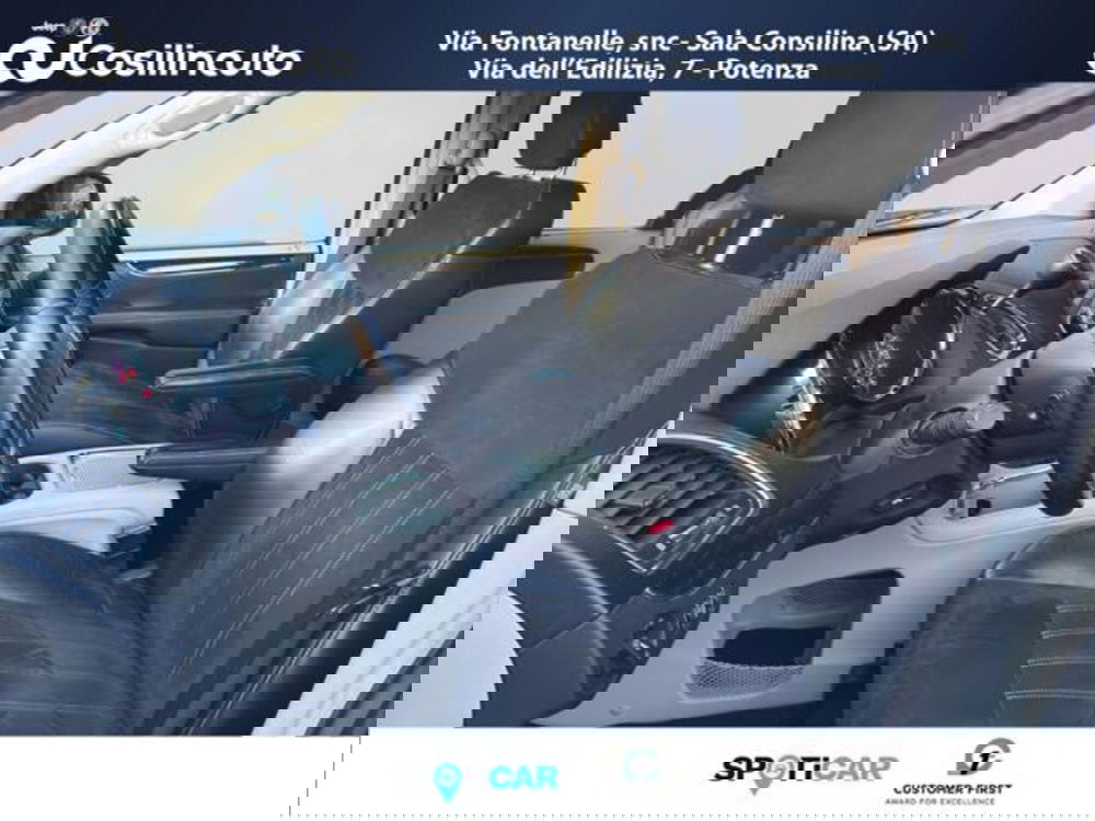 Lancia Voyager usata a Salerno (9)