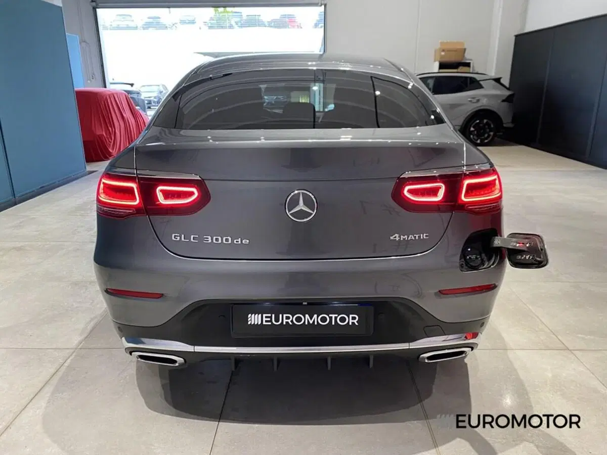 Mercedes-Benz GLC SUV usata a Bari (12)