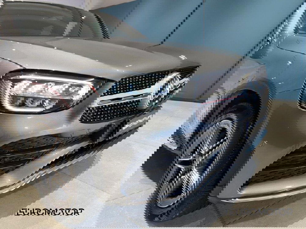 Mercedes-Benz GLC SUV usata a Bari (4)