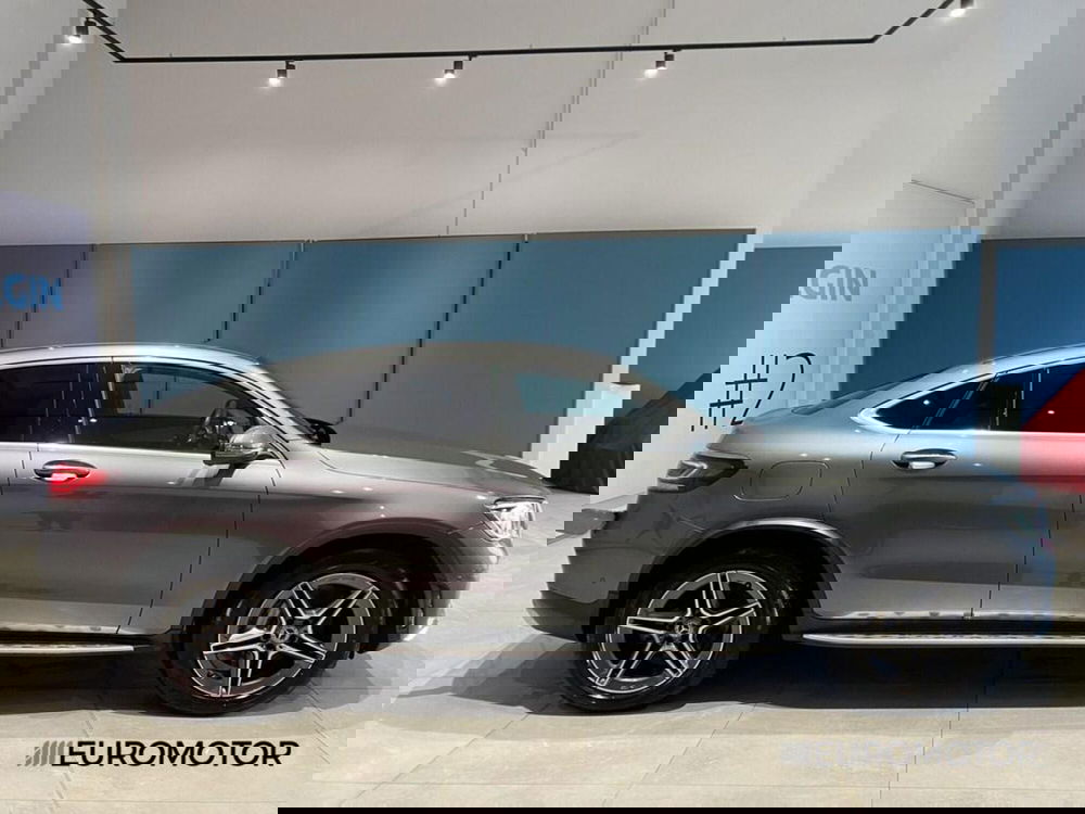 Mercedes-Benz GLC SUV usata a Bari (7)