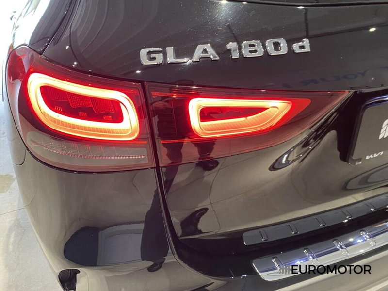 Mercedes-Benz GLA SUV usata a Bari (10)