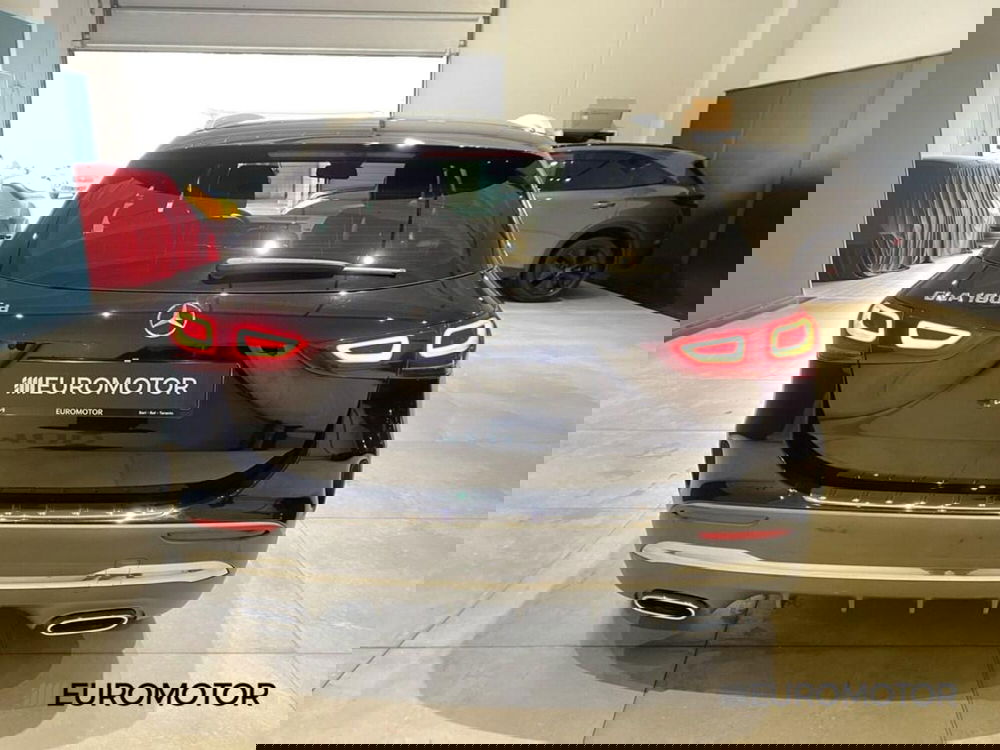 Mercedes-Benz GLA SUV usata a Bari (11)