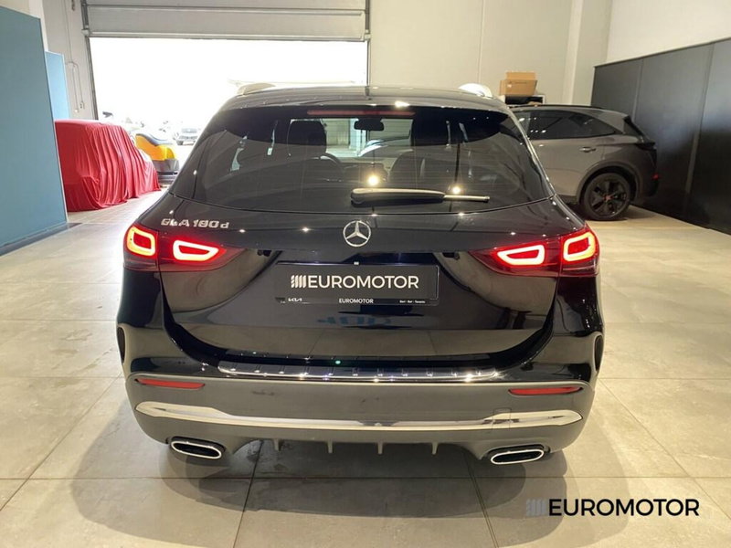 Mercedes-Benz GLA SUV usata a Bari (11)
