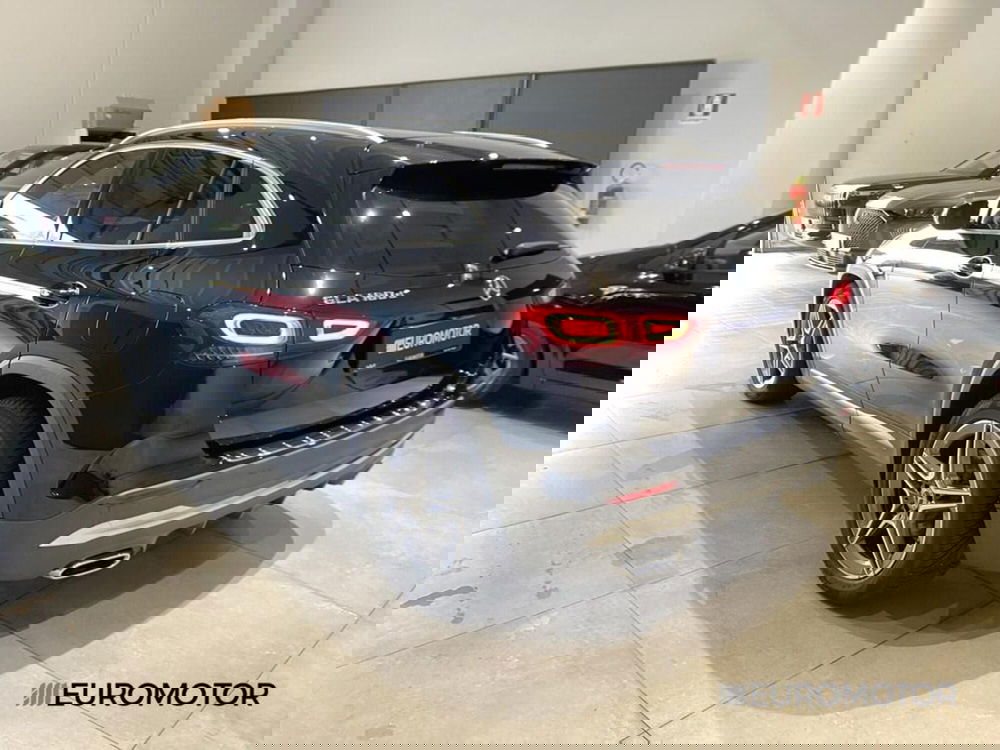 Mercedes-Benz GLA SUV usata a Bari (12)