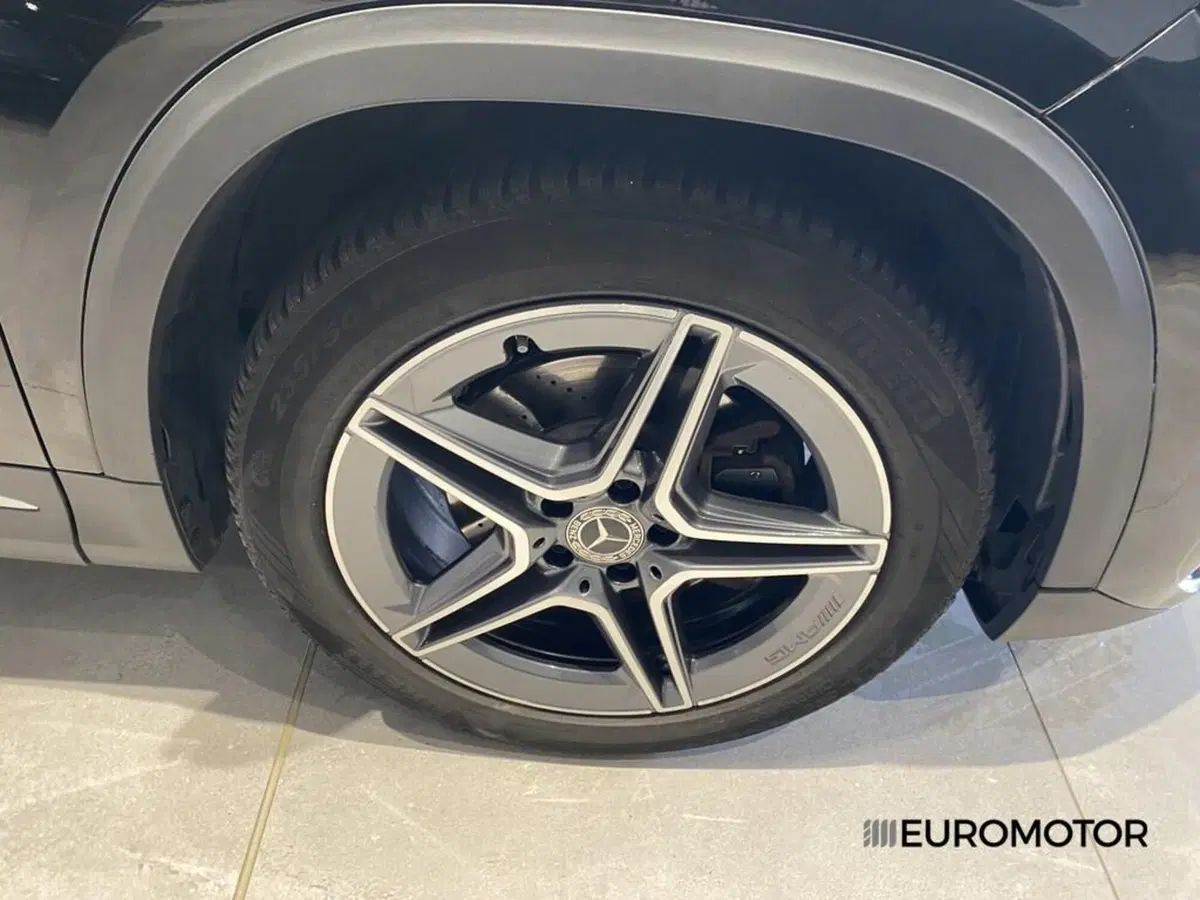 Mercedes-Benz GLA SUV usata a Bari (7)