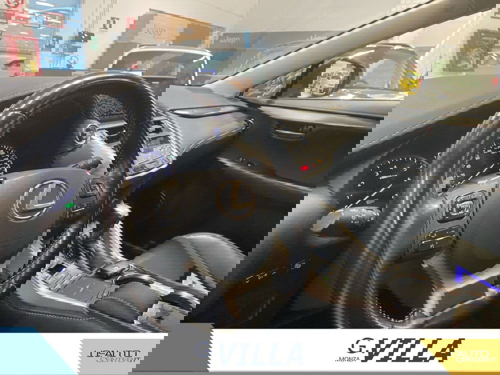 Lexus NX usata a Milano (16)