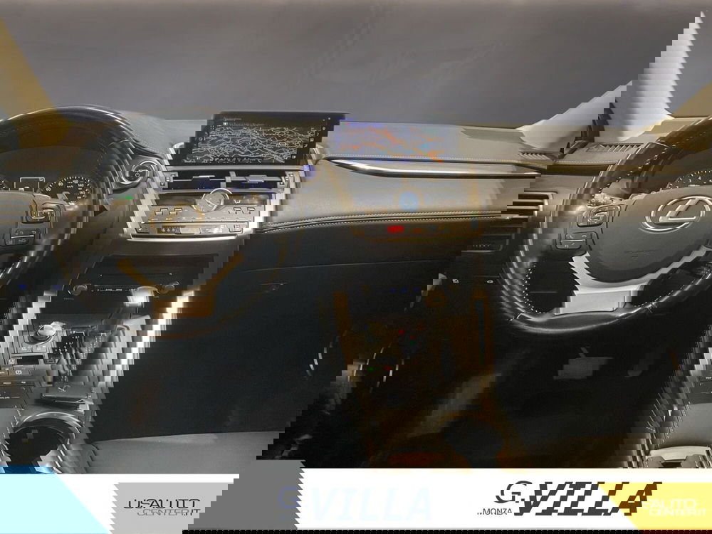 Lexus NX usata a Milano (8)