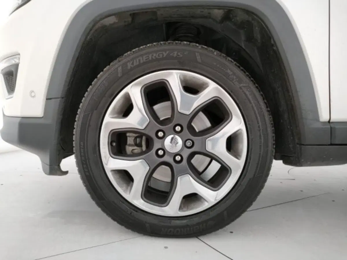 Jeep Compass usata a Modena (9)