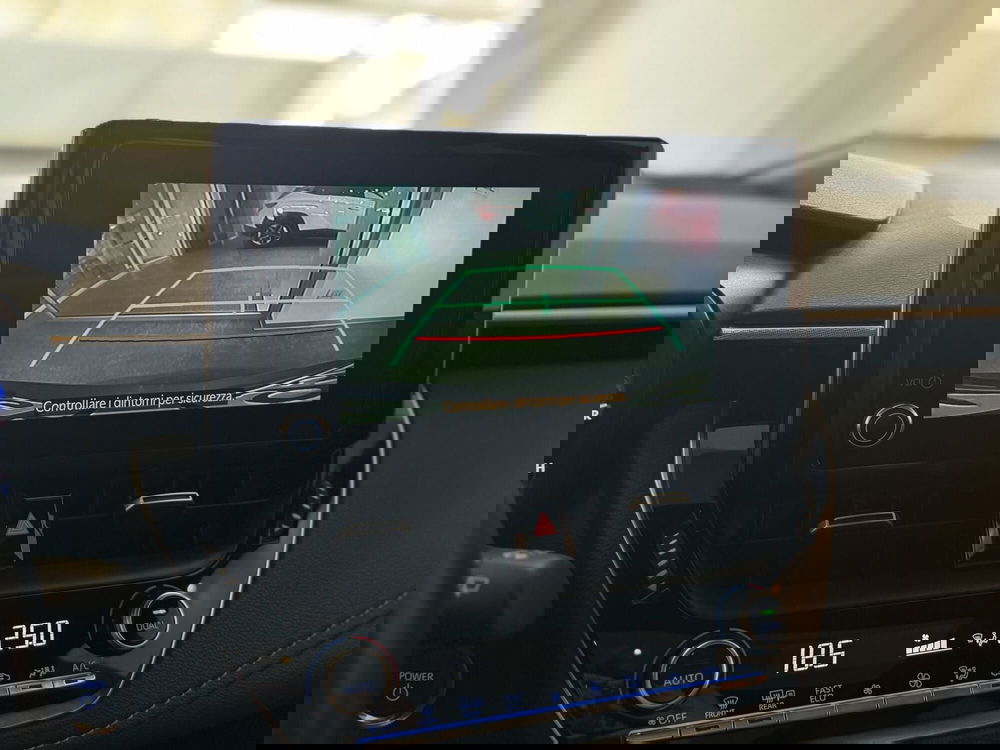 Toyota Corolla Touring Sports usata a Brescia (13)