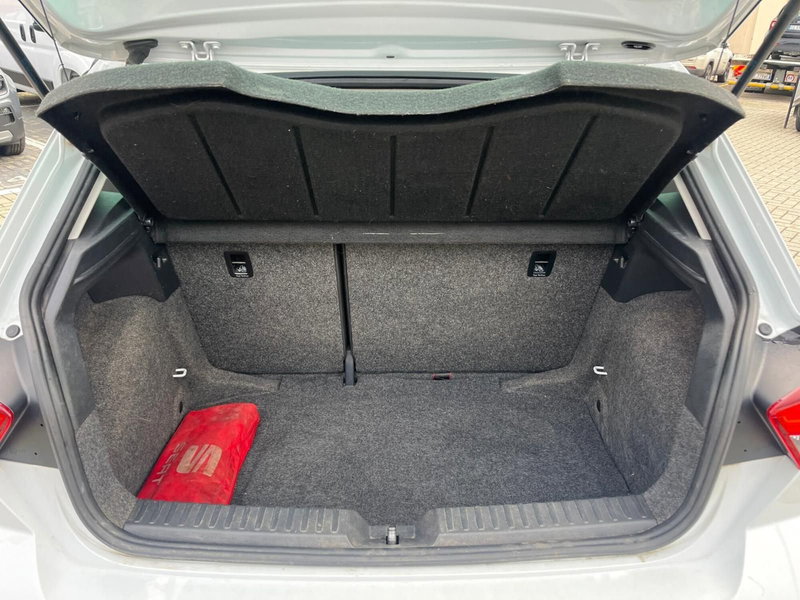 SEAT Ibiza usata a Milano (12)