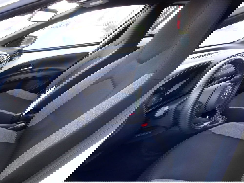 Toyota Aygo X usata a Treviso (9)