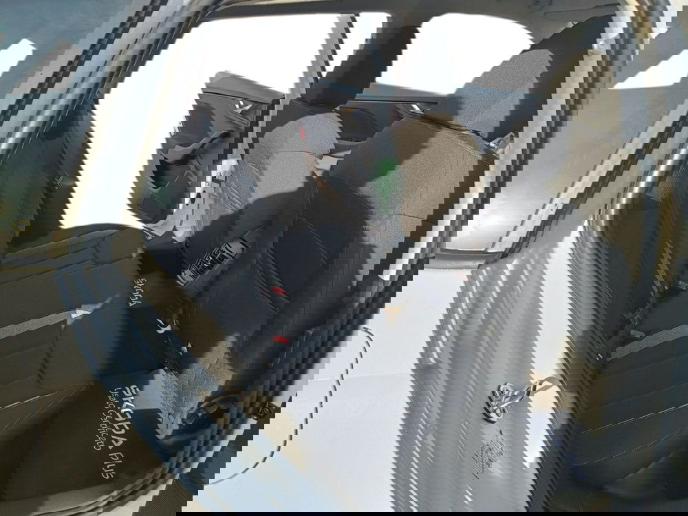 Skoda Kamiq nuova a Prato (14)