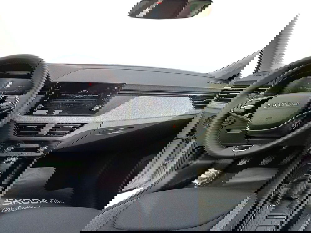 Skoda Kamiq nuova a Prato (12)