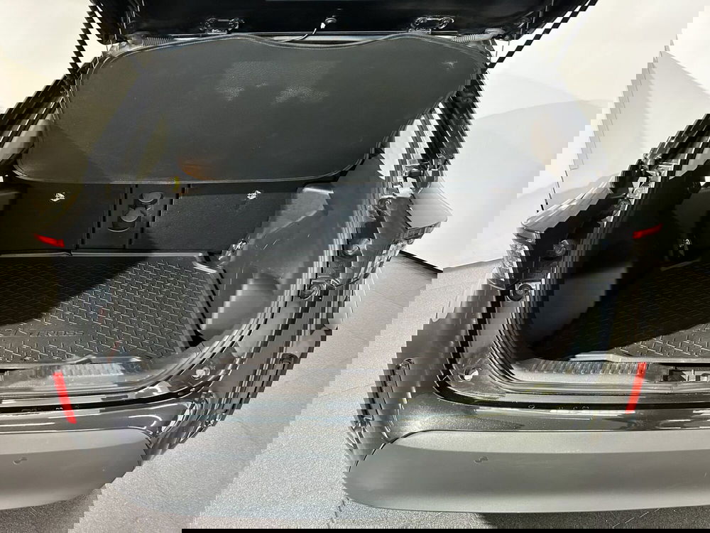 Toyota Yaris Cross usata a Milano (11)