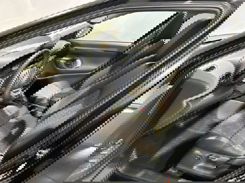 Toyota Yaris Cross usata a Milano (12)