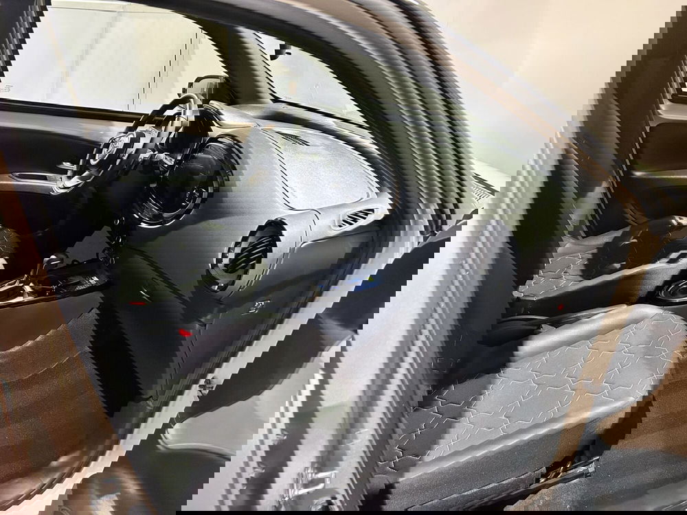 Toyota Aygo X usata a Milano (6)