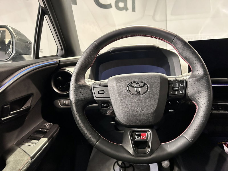 Toyota Toyota C-HR usata a Milano (10)