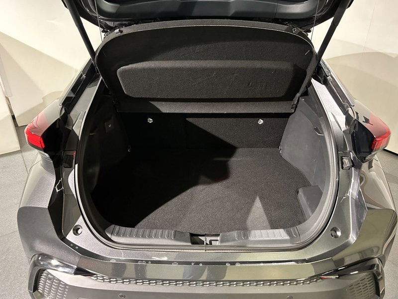 Toyota Toyota C-HR usata a Milano (11)