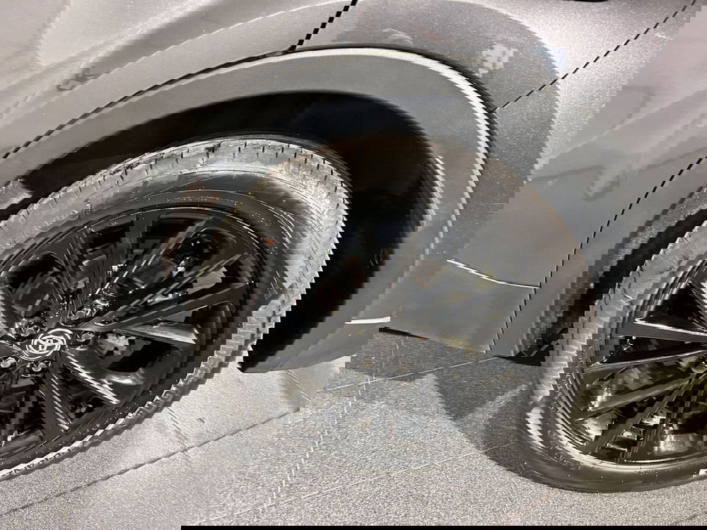 Toyota Toyota C-HR usata a Milano (15)