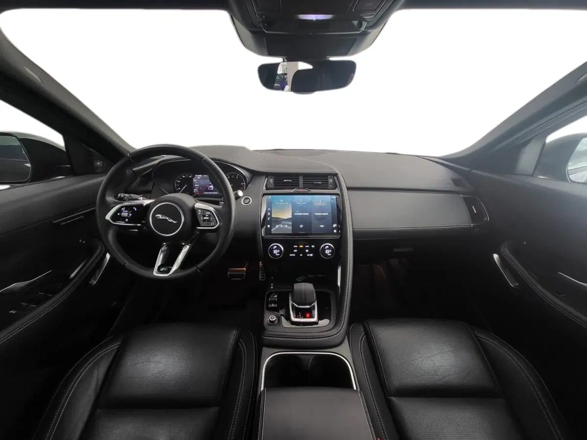 Jaguar E-Pace usata a Messina (4)