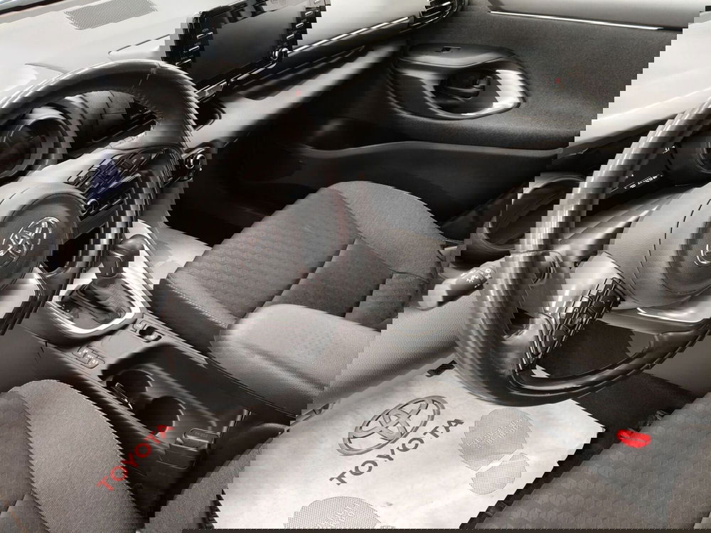 Toyota Yaris usata a Roma (12)