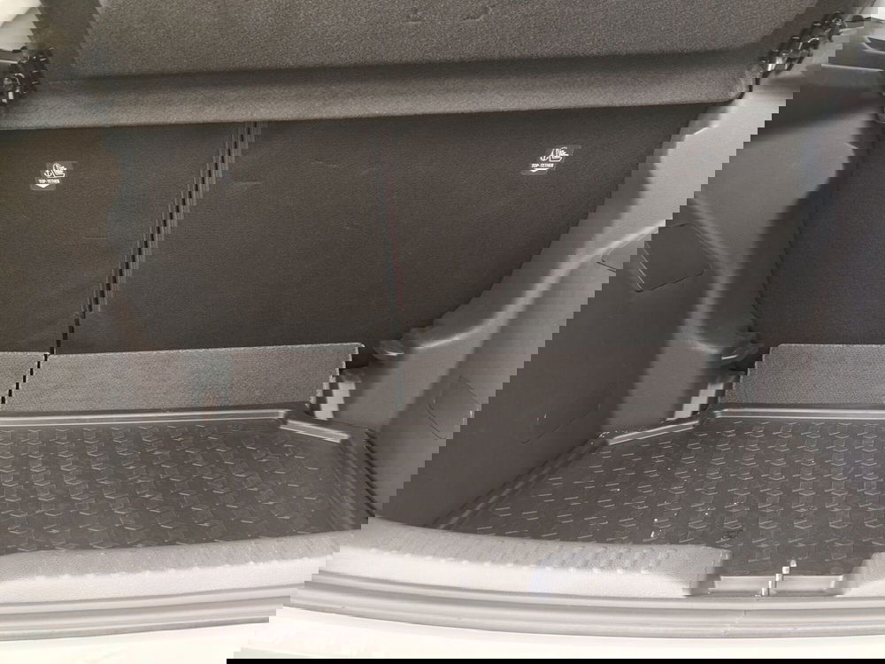 Toyota Yaris usata a Roma (13)