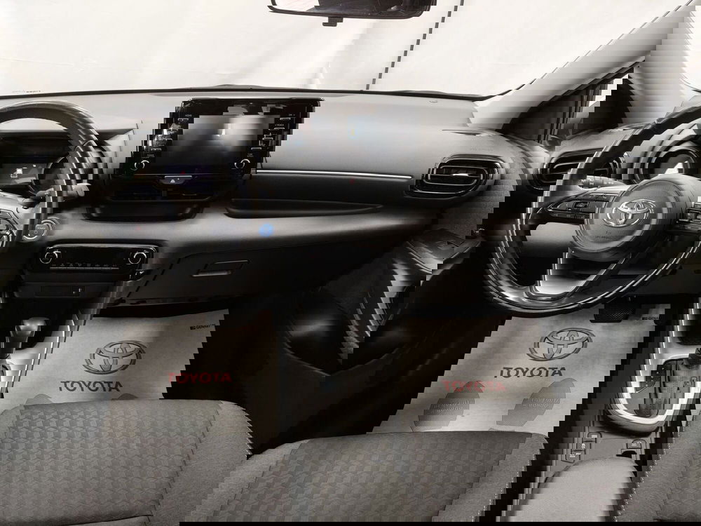 Toyota Yaris usata a Roma (9)