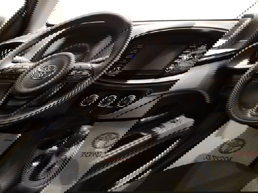 Toyota Aygo X usata a Roma (10)