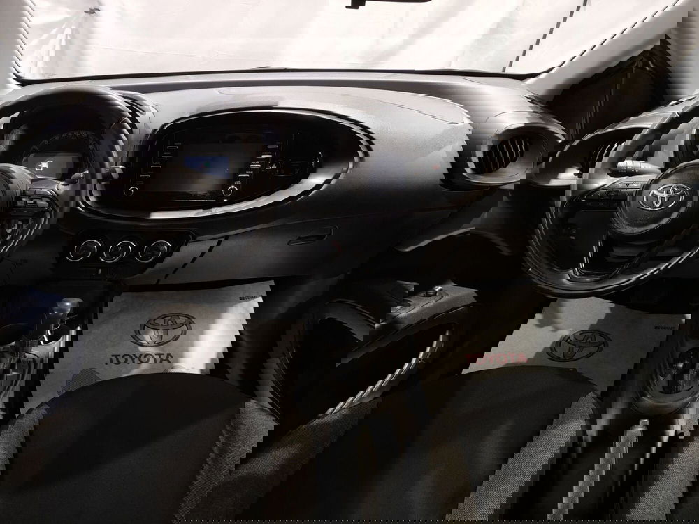 Toyota Aygo X usata a Roma (9)