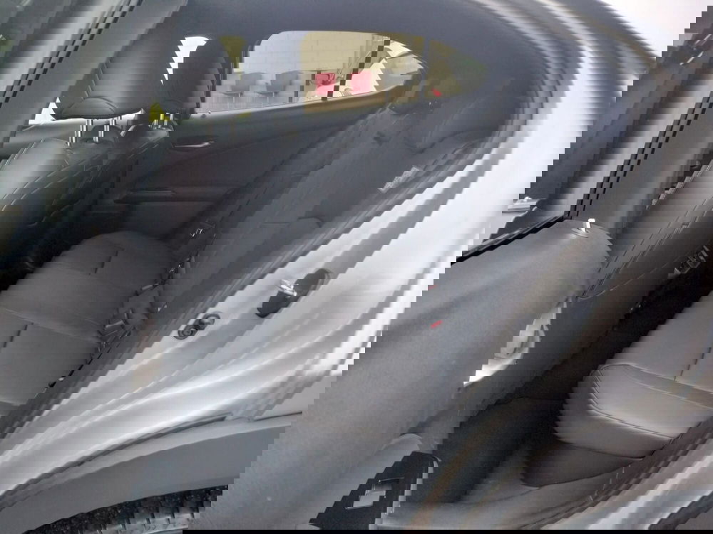 Lexus UX usata a Modena (11)