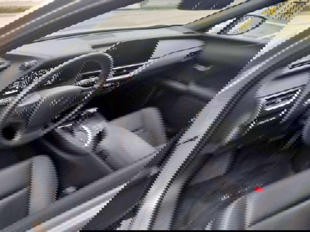 Lexus UX usata a Modena (8)