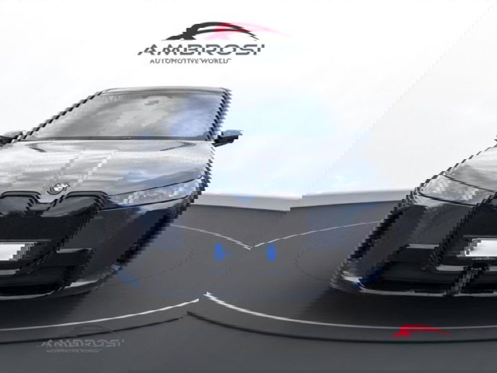 BMW iX nuova a Perugia (7)