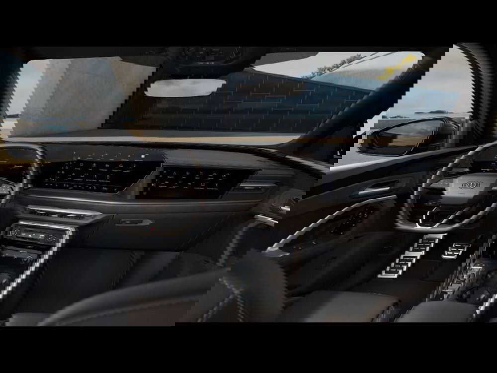 Audi Q5 Sportback nuova a Bari (6)