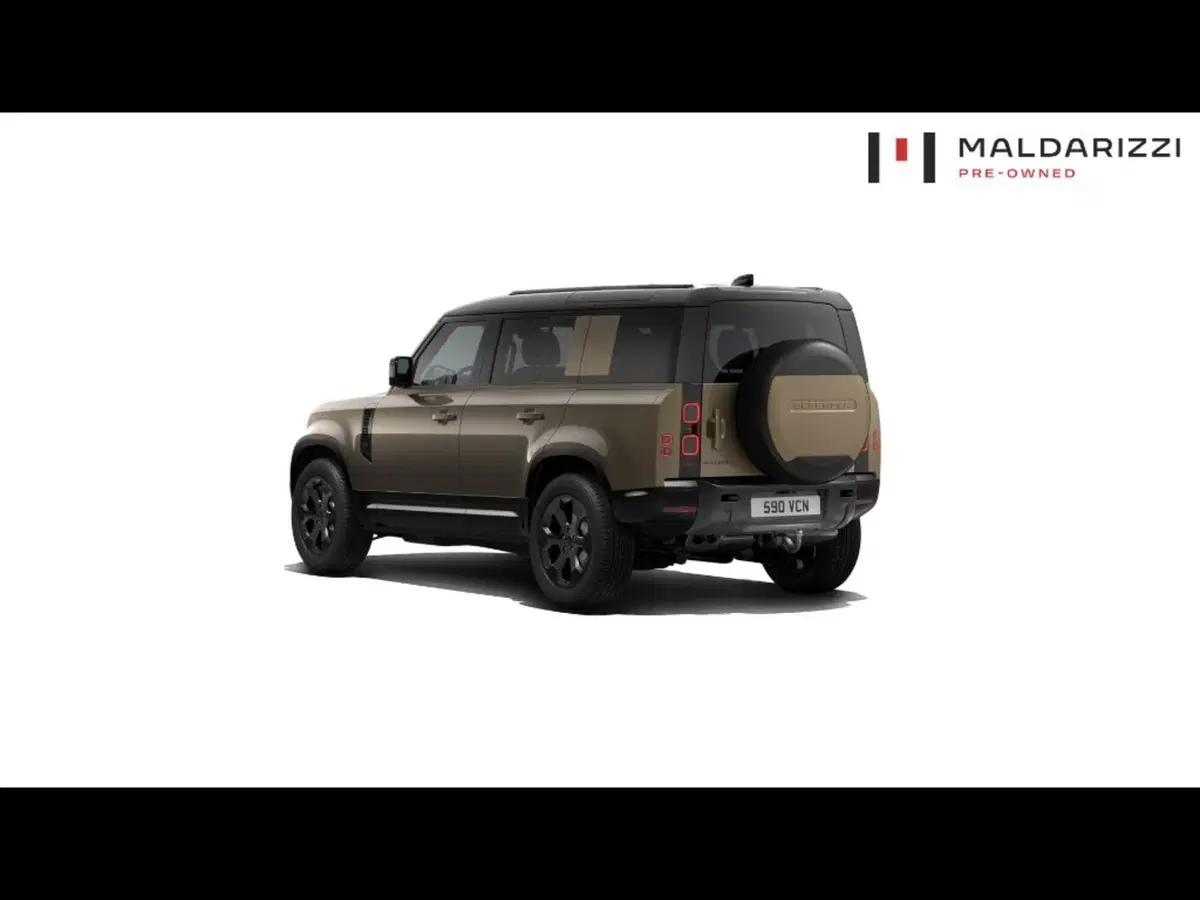 Land Rover Defender nuova a Bari (3)