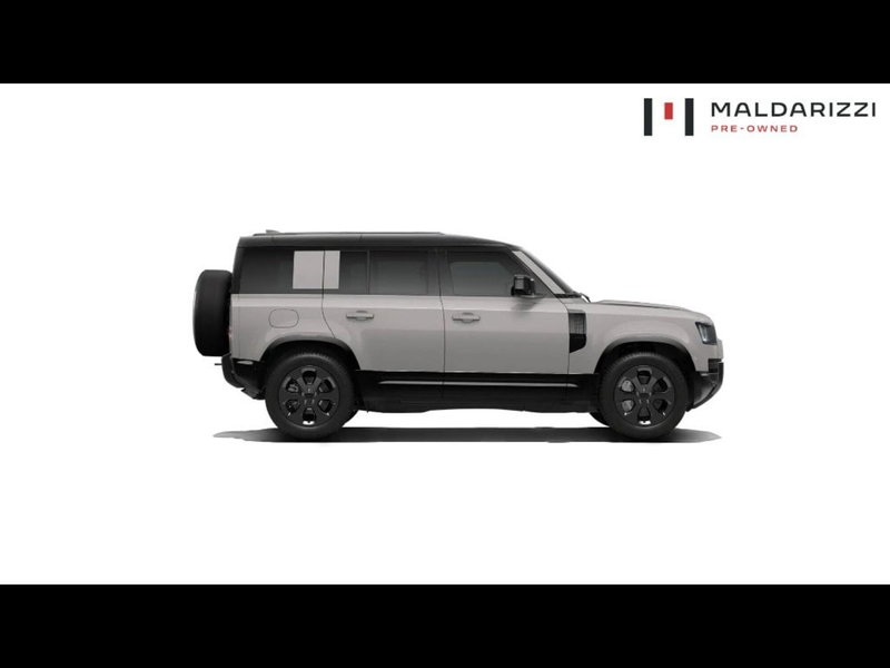 Land Rover Defender nuova a Bari (2)