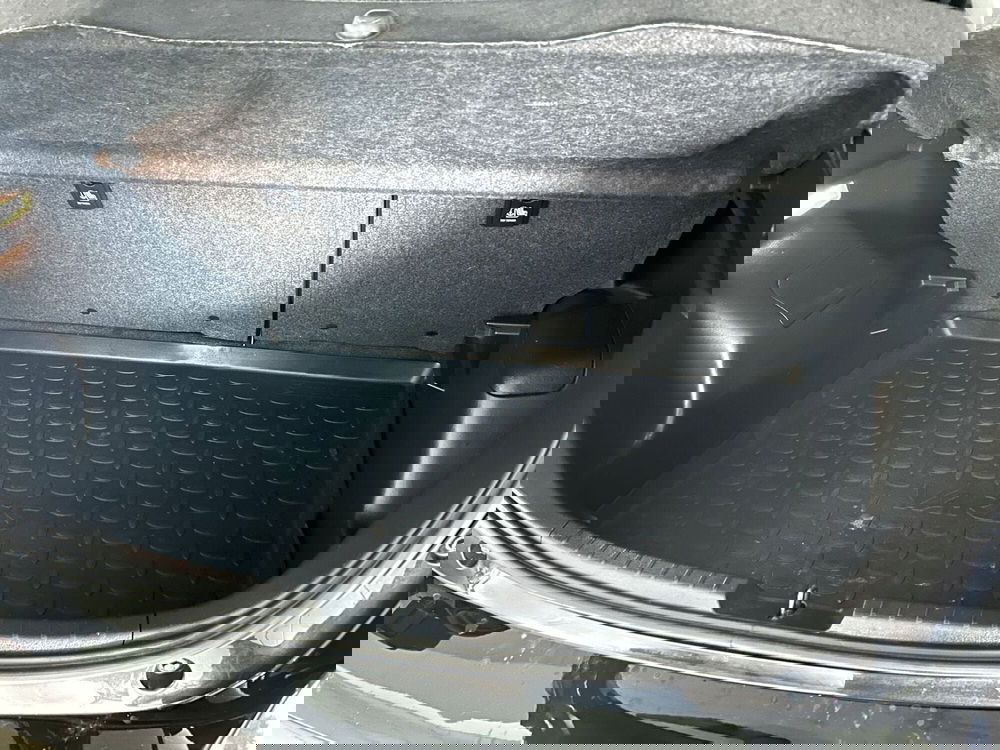 Toyota Yaris usata a Ferrara (14)