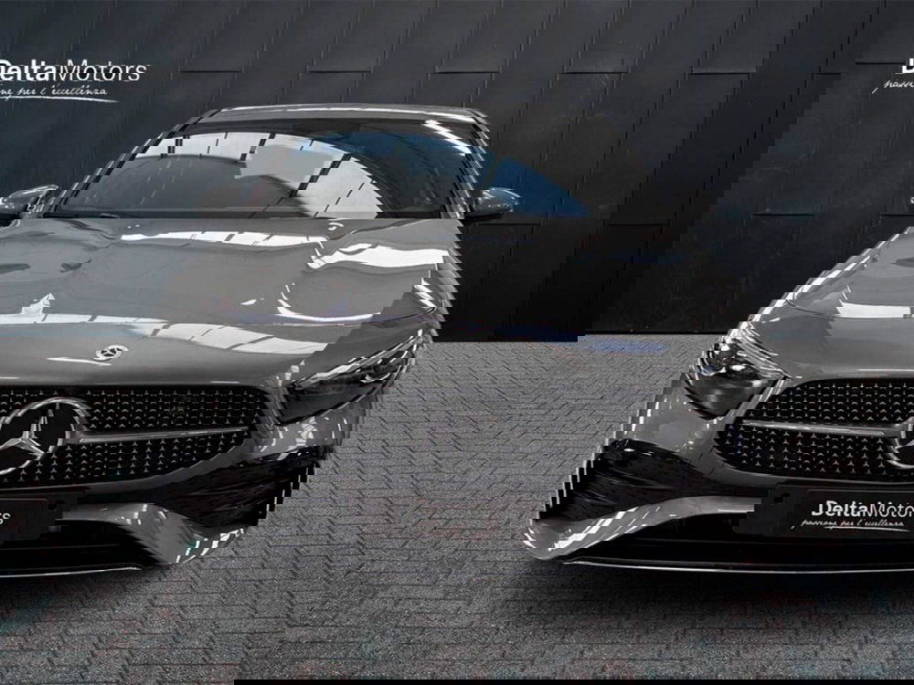 Mercedes-Benz Classe A Sedan nuova a Rimini (6)