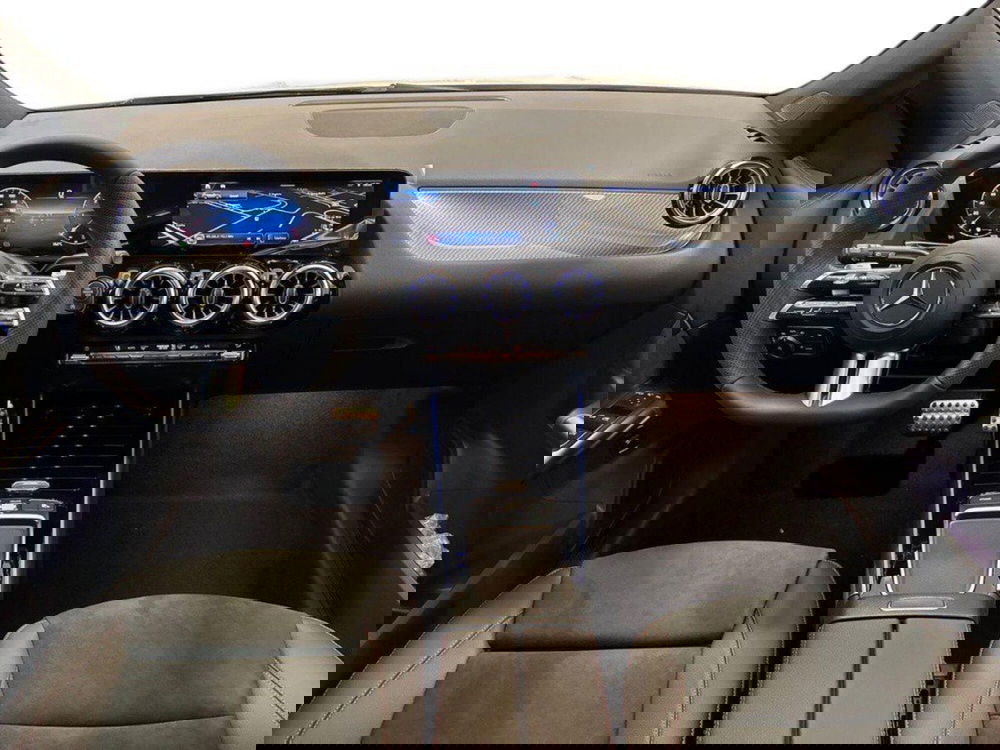 Mercedes-Benz GLA SUV nuova a Rimini (10)