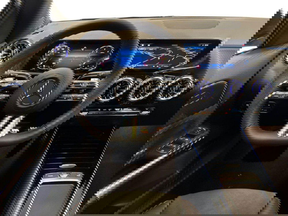 Mercedes-Benz GLA SUV nuova a Rimini (11)