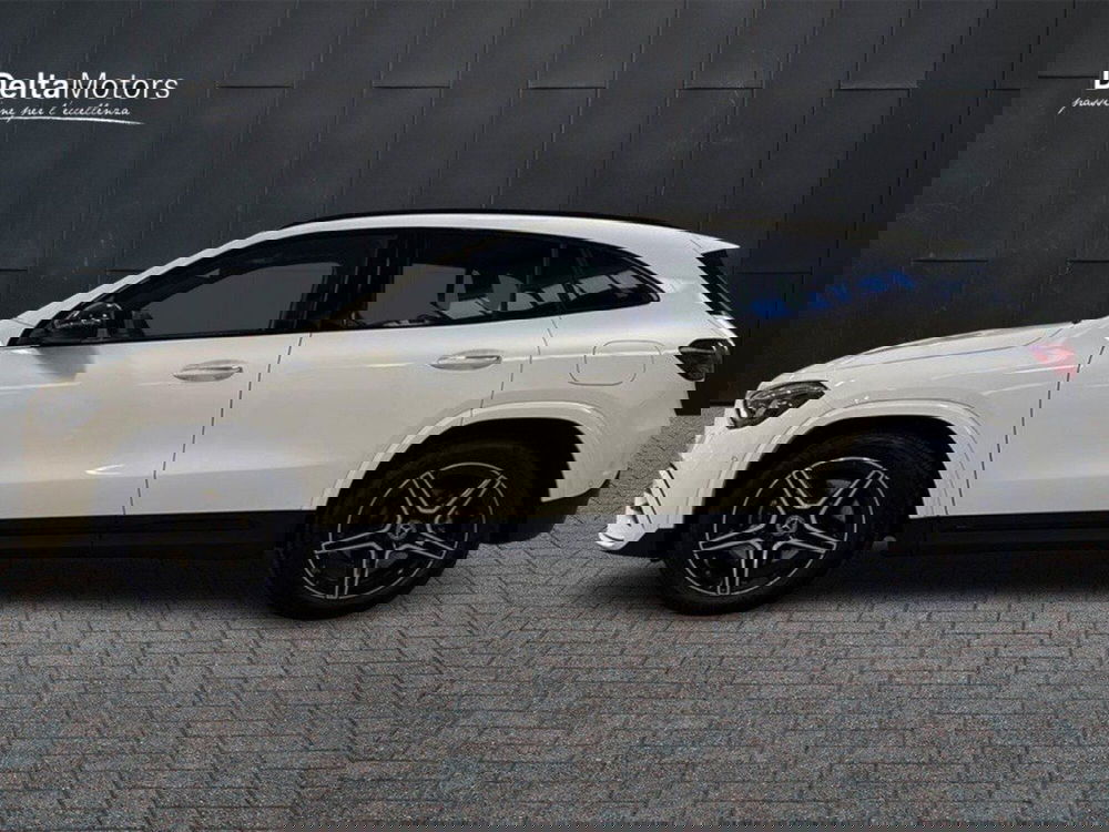 Mercedes-Benz GLA SUV nuova a Rimini (2)