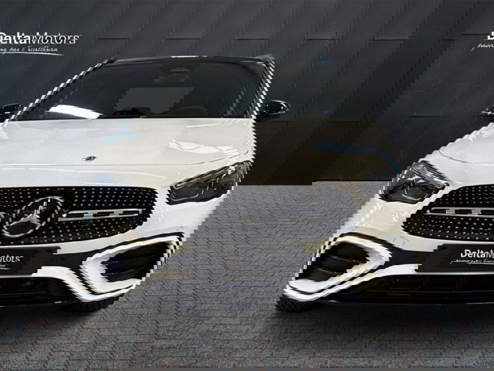 Mercedes-Benz GLA SUV nuova a Rimini (6)